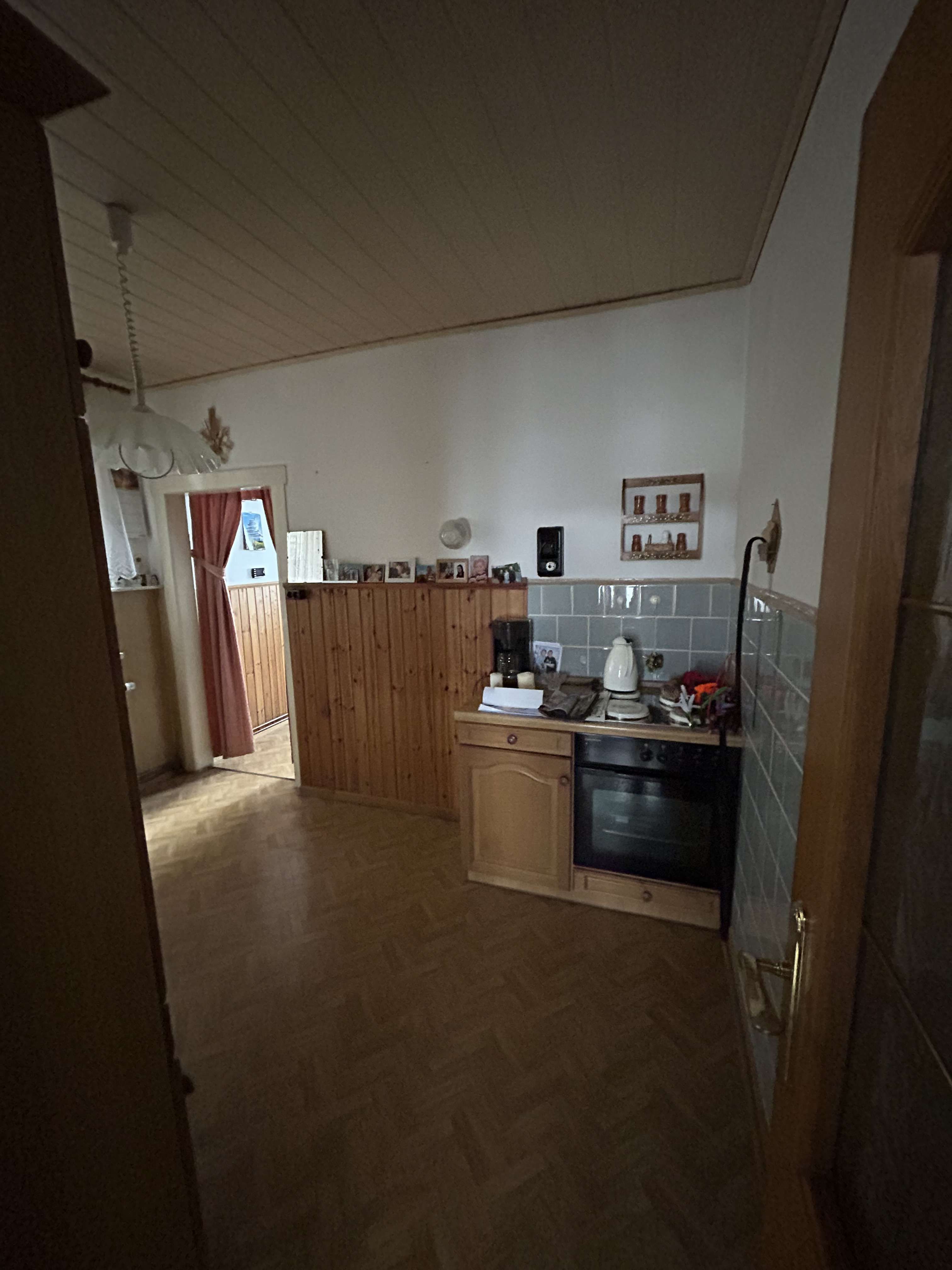 Immobilie in Floh-Seligenthal - Verkaufe interessante Bestandsimmobilie mit Werkstattanbau, Innenhof und kleinen Garten am Bachlauf! - Bild 9