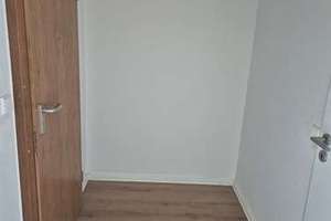 Freie 1Raumwohnung im 4. Obergeschoss mit EBK – 4349 Thekla, Leipzig – Vorschaubild 2