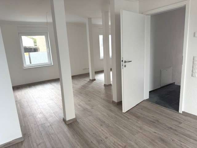 Immobilie in Ochtendung - Kernsanierte Doppelhaushälfte Platz für 2-3 Fahrzeugen in einer Garage - Bild 8