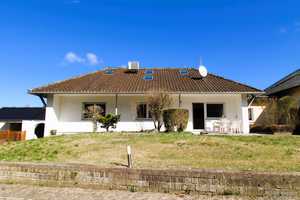 Einziehen & Wohlfühlen – großzügiges Einfamilienhaus 
mit Garten, ideal für Familie, Großfamilie &  – Erlangen-Höchstadt (Kreis) – Vorschaubild 1
