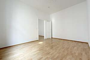 Sofort frei: Renovierte 2-ZKB Altbauwohnung im beliebten Rheingauviertel (Provisionsfrei)