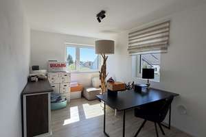 **Begehrte Lage - Bergheim ** Moderne und großzügige DHH  / EBK / Garten / Garage! – Waldkauzstr. 33, 86199 Bergheim, Augsburg – Vorschaubild 20