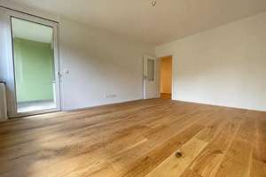 Erstbezug nach Sanierung! 3-Zimmer-Wohnung mit Loggia & Keller in Hamburg-Harburg