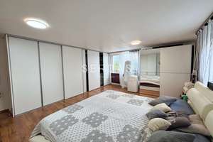 Charmante Doppelhaushälfte mit Einliegerwohnung, 4-Stellplatz-Garage und 859 m² Grundstück – Die vollständige Adresse der Immobilie erhältst du vom Anbieter., 95032 Innenstadt, Hof – Vorschaubild 6