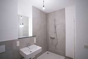 Bezugsfertige 2-Zimmer-Wohnung mit Terrasse im Innenhof – 50969 Zollstock, Köln – Vorschaubild 4