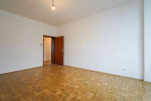 Mörsenbroich: Charmante Altbauwohnung mit Balkon – 40470 Mörsenbroich, Düsseldorf – Vorschaubild 3