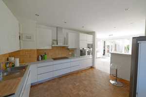 Helles Einfamilienhaus, 9 Zimmer, Pullach Bestlage, grosser Garten – Kagerbauerstr. 15, 82049 München (Kreis) – Vorschaubild 5