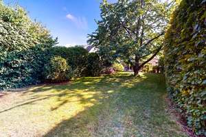 Familienglück zum Greifen nah: hochwertig ausgestattete Doppelhaushälfte mit großem Garten und Kamin – Die vollständige Adresse der Immobilie erhältst du vom Anbieter., 40489 Wittlaer, Düsseldorf – Vorschaubild 11