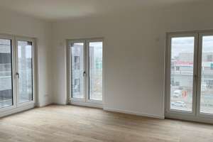 Zum Wohlfühlen! Viel Platz & Komfort & Einbauküche, neue Ausstattung! 3 Zimmer + Loggia, Gäste-WC – Hildesheimer Straße 454, 30519 Döhren, Hannover – Vorschaubild 14
