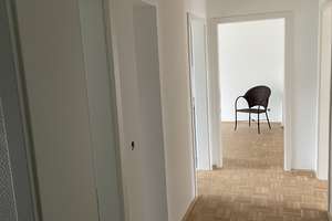 Renovierte 3,5-Zimmer-Maisonette-Wohnung mit Balkon und Einbauküche – Elsaßstraße 35, 44793 Kruppwerke, Bochum – Vorschaubild 4