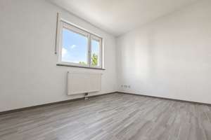 3 Zimmer zum Wohlfühlen in Allach-Untermenzing: Südbalkon, viel Licht, Küche und Garagenstellplatz – Die vollständige Adresse der Immobilie erhältst du vom Anbieter., 80997 Allach, München – Vorschaubild 11