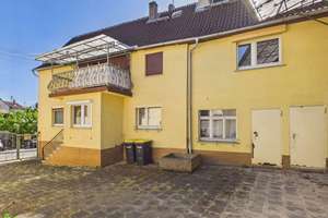 Einfamilienhaus mit Scheune, Pferdeställen, großzügigen Garten und Zusatzgebäude in Altenstadt – Die vollständige Adresse der Immobilie erhältst du vom Anbieter., 63674 Altenstadt – Vorschaubild 2