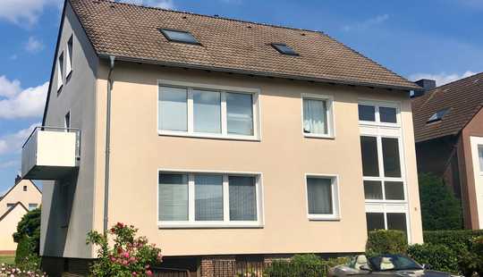 Bild von Attraktives 3-Familienhaus mit Garage und Stellplätzen auf großem Grundstück - keine Käuferprovision