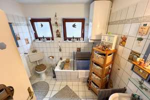 Etagenwohnung Eckernfeld - 4 Zimmer / Balkon / 2OG / Bad mit Wanne Dusche und Fenster / Dämmung – Die vollständige Adresse der Immobilie erhältst du vom Anbieter., 27580 Lehe, Bremerhaven – Vorschaubild 7