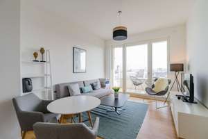 Bezugsfreie 2-Zimmer-Wohnung mit Balkon und Traumblick am Potsdamer Platz