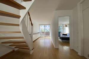 Helle und luftige 4-Zi-Maisonette-Whg, ruhige Rücklage, Südwest Dachterrasse + 2 Balkone – Keferloherstr. 89, 80807 Milbertshofen, München – Vorschaubild 2
