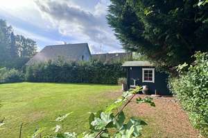 Einzelhaus-Charakter  – Reihenendhaus mit großem Garten!