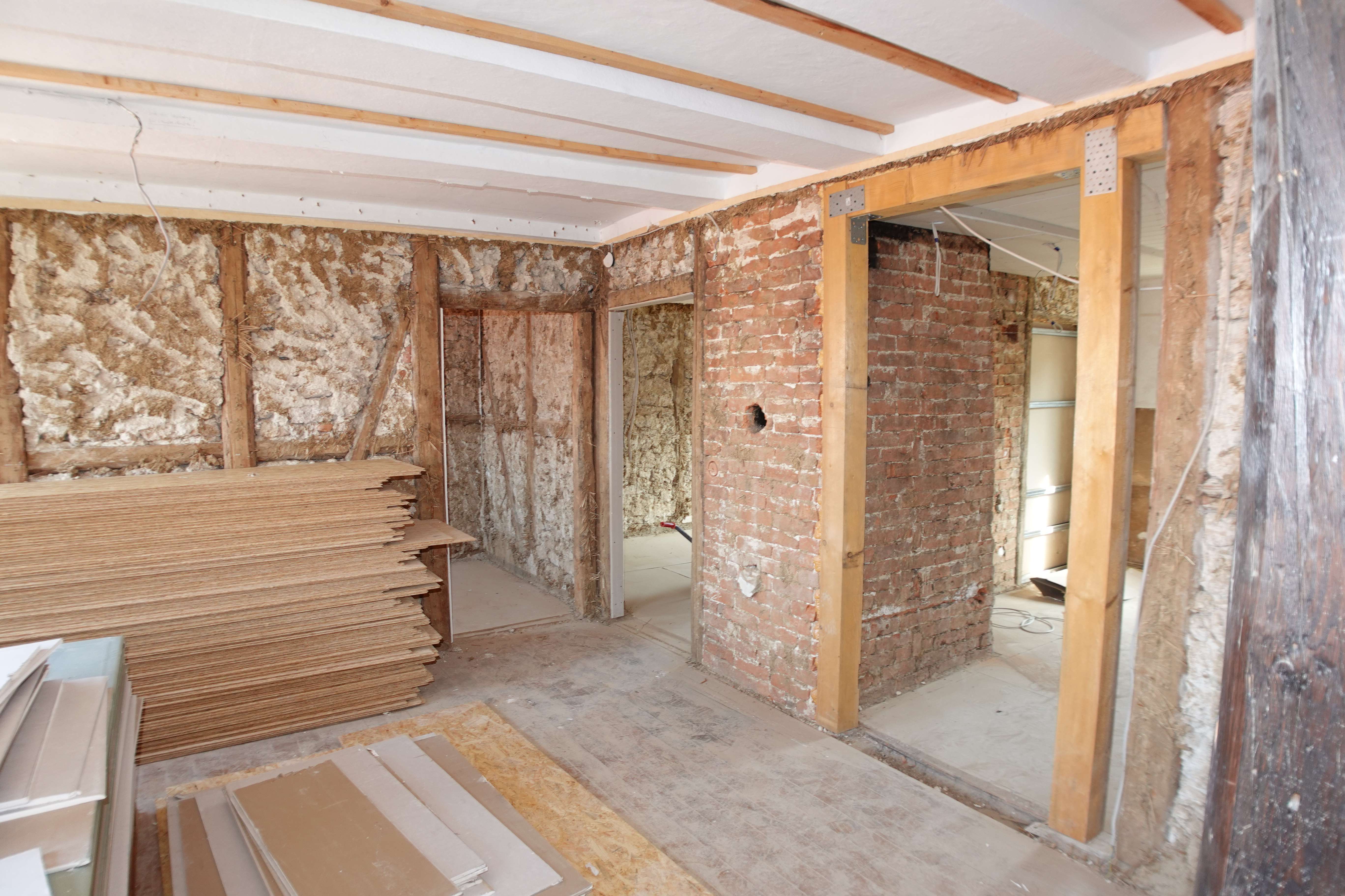 Immobilie in Königslutter am Elm - Charmantes Mehrfamilienhaus mit Denkmalschutz und Entwicklungspotenzial in Toplage von Königslutter - Bild 18