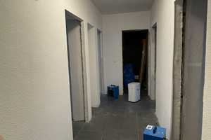 ~ S- WEST / ERSTBEZUG nach Sanierung / 2er oder 3er WG taugliche 3 Zi. im Tiefparterre ~ – Gutbrodstr. 00, 70193 Stuttgart – Vorschaubild 5