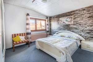 Außergewöhnliche Doppelhaushälfte mit großzügigem Raumangebot, Garten und Doppelgarage – Die vollständige Adresse der Immobilie erhältst du vom Anbieter., 78652 Deißlingen – Vorschaubild 5