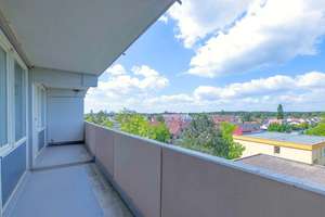 Helle 2,5-Zi. ETW mit Balkon in Erlangen / Wohnung kaufen