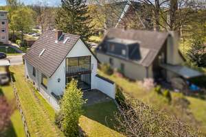 Hamburg-Rahlstedt: Gesuchte Lage, ca. 230 qm Wohn-/Nutzfläche inkl. Doppelgarage & riesen Grundstück – Die vollständige Adresse der Immobilie erhältst du vom Anbieter., 22149 Rahlstedt, Hamburg – Vorschaubild 15