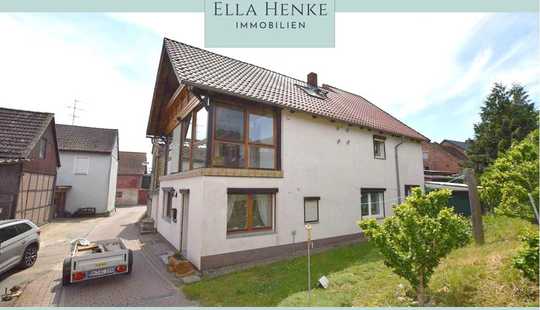 Bild von Idyllisch gelegenes Einfamilienhaus mit wunderschönem Garten + Garage.