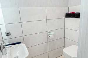 Attraktives 8-Zimmer-Reihenhaus mit gehobener Innenausstattung in Dormagen – Neuss (Rhein-Kreis) – Vorschaubild 14