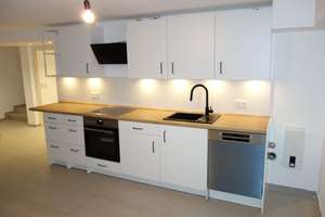 EXKLUSIV IN GRAFENBERG SOUTERRAIN GARTEN-TERRASSENWOHNUNG SEHR RUHIG RENOVIERT MODERNES DUSCHBAD – Hardtstr. 138, 40629 Grafenberg, Düsseldorf – Vorschaubild 4