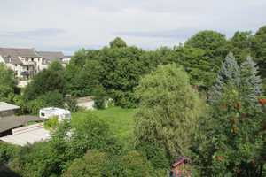 ***3--Raumwohnung, in ruhiger Lage, mit Balkon*** – Fichtestraße 47, 9126 Chemnitz – Vorschaubild 4