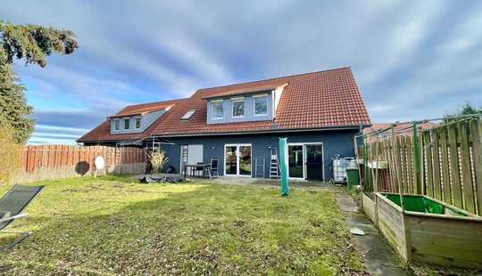 Bild von Mehrgenerationenwohnen oder Vermietung – Doppelhaushälfte mit 2 Einheiten