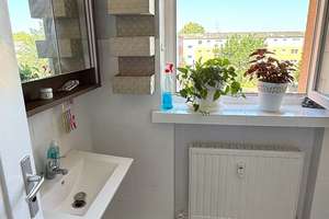 Helle 4-Zimmerwohnung mit Balkon in schöner Lage von Köln-Neubrück – Bennstraße 7, 51109 Neubrück, Köln – Vorschaubild 7