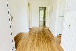 Gepflegte 2 Zi-Whg inkl. Einbauküche und Balkon in guter Lage! – Lahnstraße 30, 65195 Rheingauviertel / Hollerborn, Wiesbaden – Vorschaubild 8