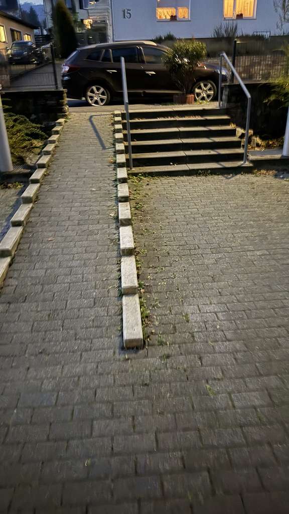 Immobilie in Rüdesheim am Rhein - *** Tolle Lage *** 2-Zimmer-Whg. mit Ausblick als Kapitalanlage oder Selbstnutzung *** - Bild 4