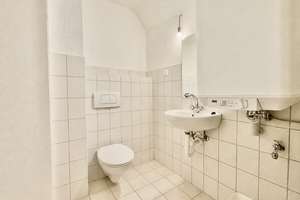 "Charmantes Einfamilienhaus auf Eckgrundstück in bester Wohnlage von Regensburg!" – Die vollständige Adresse der Immobilie erhältst du vom Anbieter., 93057 Konradsiedlung-Wutzlhofen, Regensburg – Vorschaubild 61