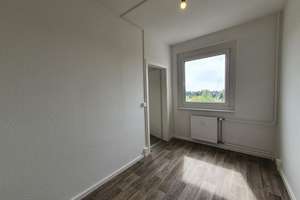 2-Zimmer-Wohnung im 5. Obergeschoss zu vermieten – Ringstraße 55, 4209 Grünau-Mitte, Leipzig – Vorschaubild 3