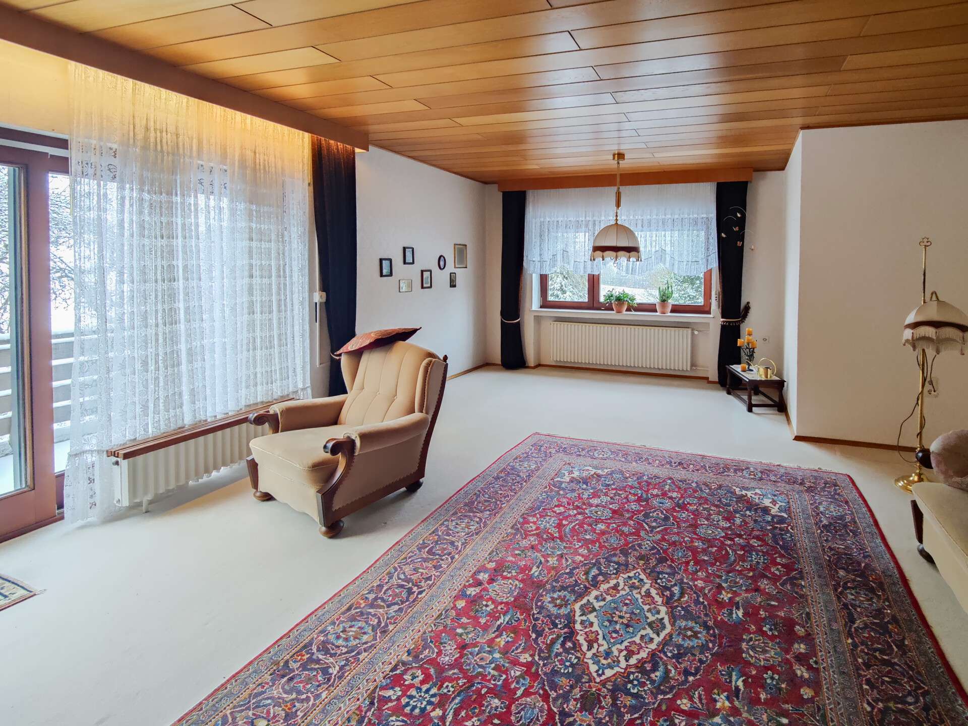 Immobilie in Eichelhardt - Ein-/Zweifamilienhaus mit großem Grundstück in idyllischer Ortsrandlage zwischen Altenkirchen und Ha - Bild 9