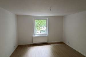 Erstbezug nach Kernsanierung | 3 Zimmer | Große Wohnküche | Loggia | WG-geeignet – Manteuffelstr. 3, 45138 Südostviertel, Essen – Vorschaubild 5