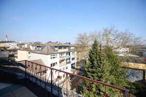Großzügig geschnittene 3-Zimmerwohnung mit Balkonen und Wohnküche – Solingen – Vorschaubild 7