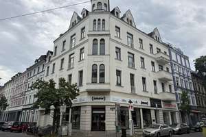 Viel Platz für Zuhause oder Praxis in Unterbilk