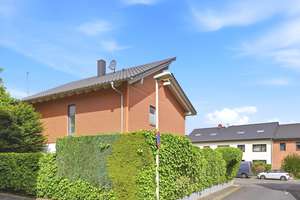 Gepflegtes, freistehendes Einfamilienhaus – Die vollständige Adresse der Immobilie erhältst du vom Anbieter., 50226 Frechen – Vorschaubild 3