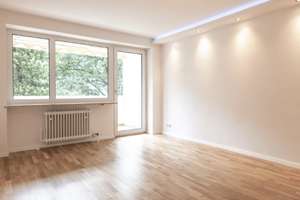 Lovely renovated 3-Zimmer apartment for rent in Furstenried West – Engadiner Str 30, 81475 Fürstenried-West, München – Vorschaubild 1