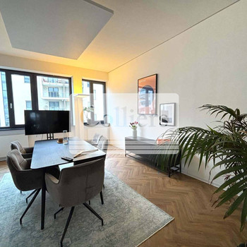 Voll ausgestattete & hochwertig ausgebaute Bürofläche!