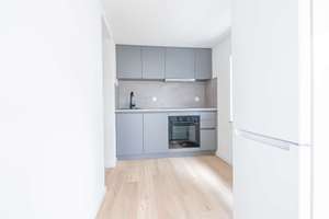Modernes 1,5 Zimmer Apartment mit großer Terrasse sowie separater Küche + Bad – Reutlinger Straße 123, 70597 Waldau, Stuttgart – Vorschaubild 2