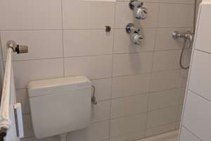 Charmante Dachgeschosswohnung mit sonnigem Balkon - keine Käufercourtage! – Nydamer Weg 3, 22145 Rahlstedt, Hamburg – Vorschaubild 10