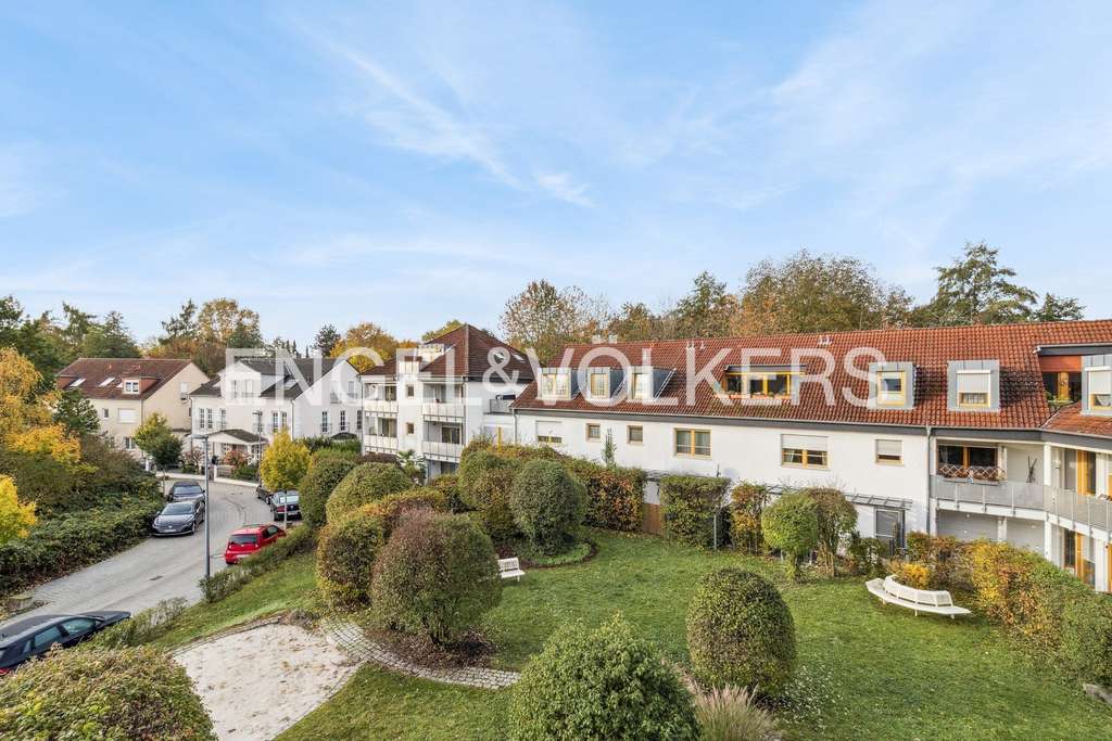 Geräumige Vier-Zimmer-Maisonettewohnung: Idyllisches Wohnen mit grünem Ausblick!