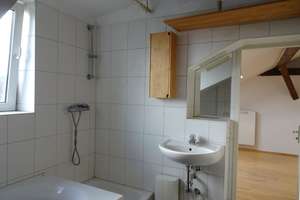 2-Zimmer Maisonette-Wohnung im 4. OG in Berlin-Friedrichshain, renovierungsbedürftig – Die vollständige Adresse der Immobilie erhältst du vom Anbieter., 10243 Friedrichshain, Berlin – Vorschaubild 16