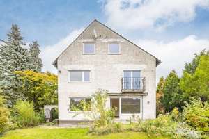 Viel Platz für Familie & Ideen – Reihenendhaus mit Garten und Pool in Berlin-Lichterfelde – Die vollständige Adresse der Immobilie erhältst du vom Anbieter., 14167 Lichterfelde, Berlin – Vorschaubild 1