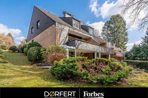 Grüne Oase - Solide Doppelhaushälfte in Hanglage