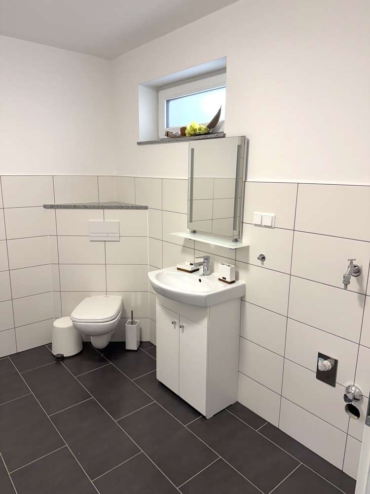 Immobilie in Mertesheim - Frische Luft, freier Blick, hoher Wohnkomfort = Lebensqualität! Modernes EFH m. ELW in Mertesheim! - Bild 22